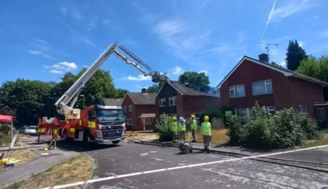 Fire crews tackle blaze at Basingstoke home near M3