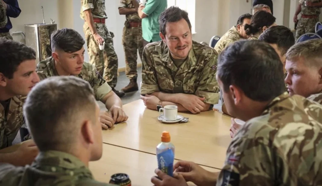 Portsmouth MP Stephen Morgan with soldiers