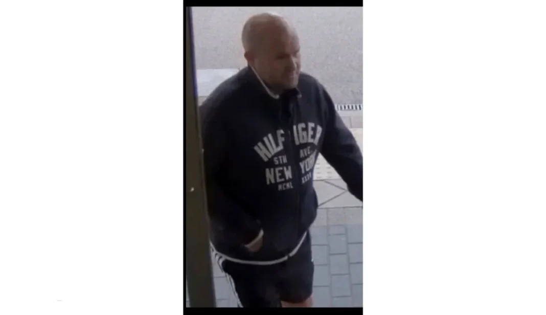 Farnborough shoplifting CCTV