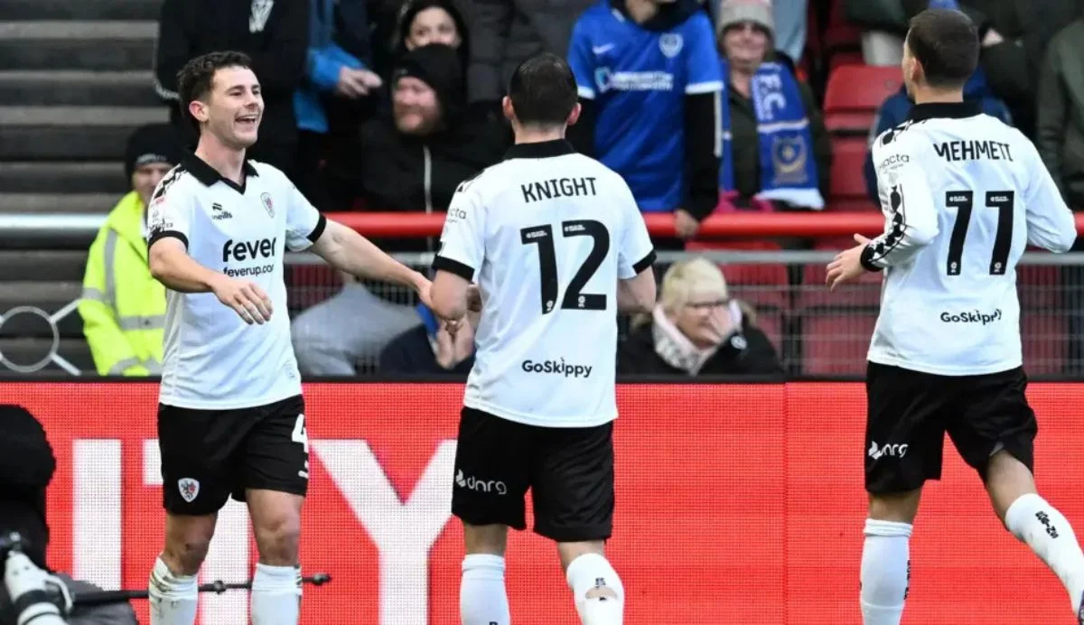 Breathtaking Portsmouth 1-2 Swansea City: Pompey Survival Hopes Suffer A Blow As Galbraith And Key Strike View Illustration Breathtaking Portsmouth 1-2 Swansea City: Pompey Survival Hopes Suffer A Blow As Galbraith And Key Strike View Illustration